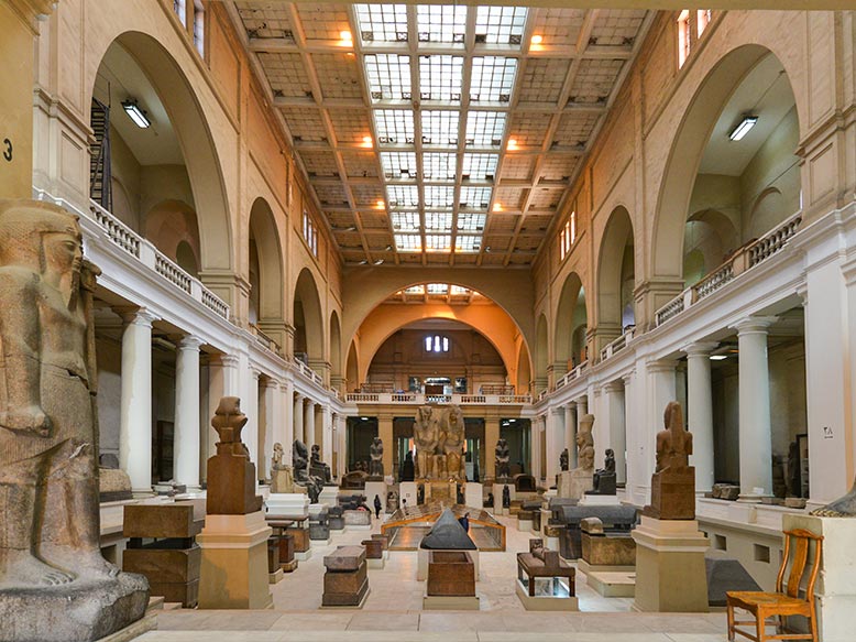 CAIRO - PYRAMIDS - MUSEUM